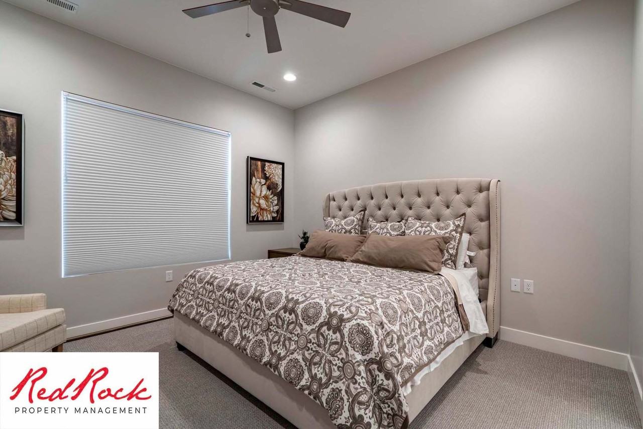 1217 W Hopewell Dr - Photo 4 of 50