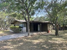 900/ 902 Hazelton - Photo 1 of 1