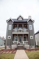 featured image of 2818 Eastland Ave