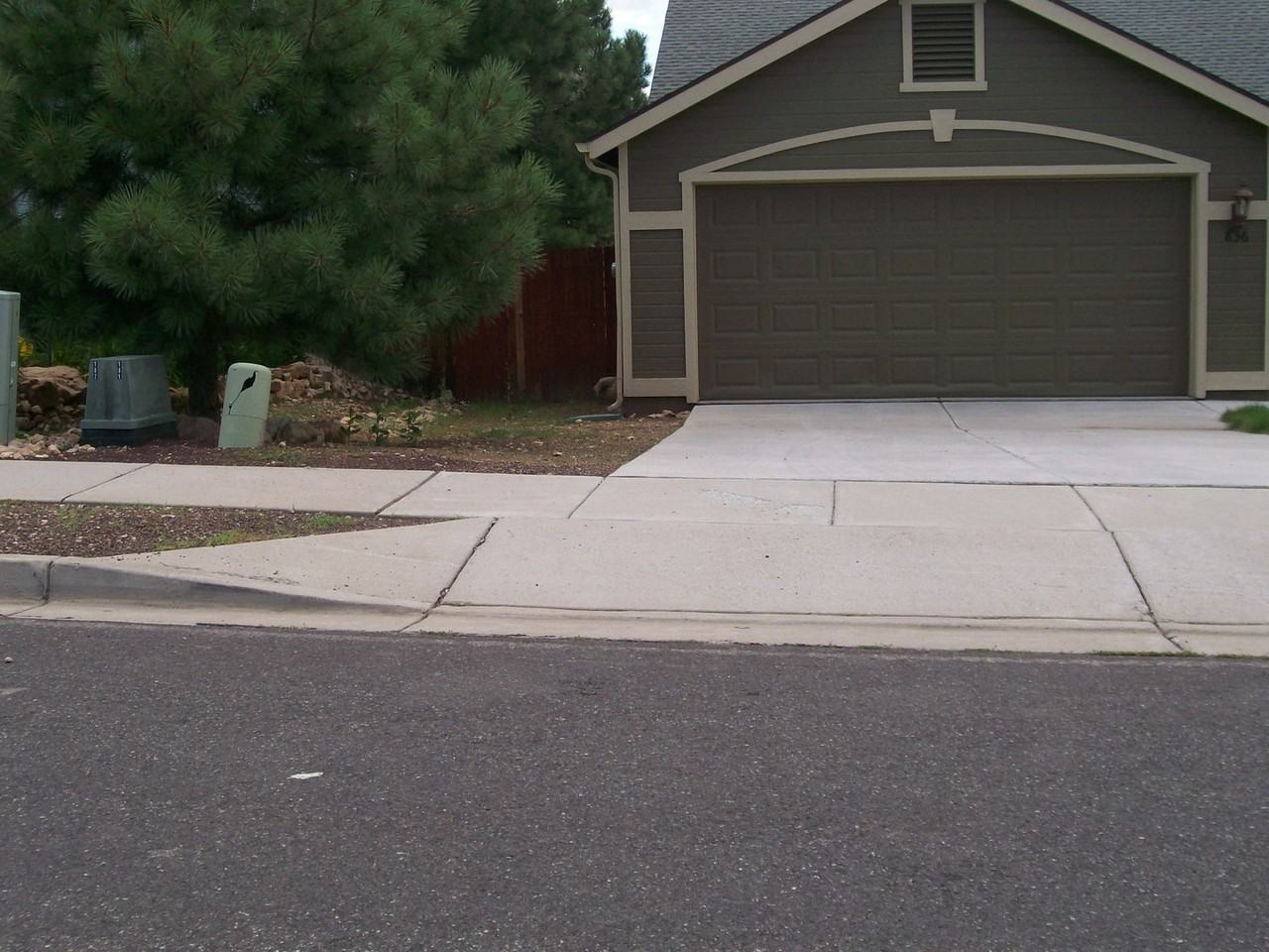 856 W Lil Ben Trl - Photo 2 of 16