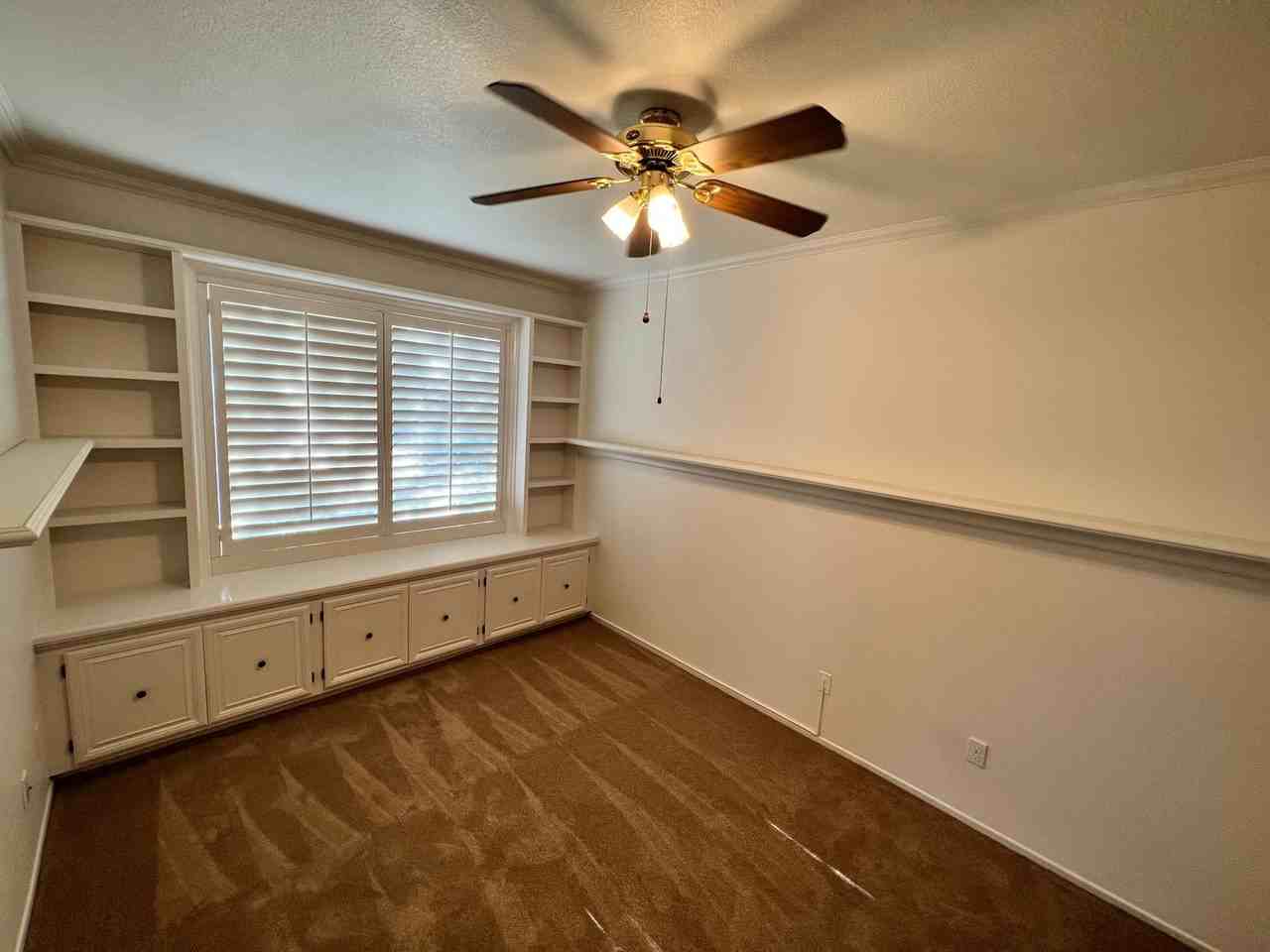 27155 Bidwell Ln - Photo 3 of 18