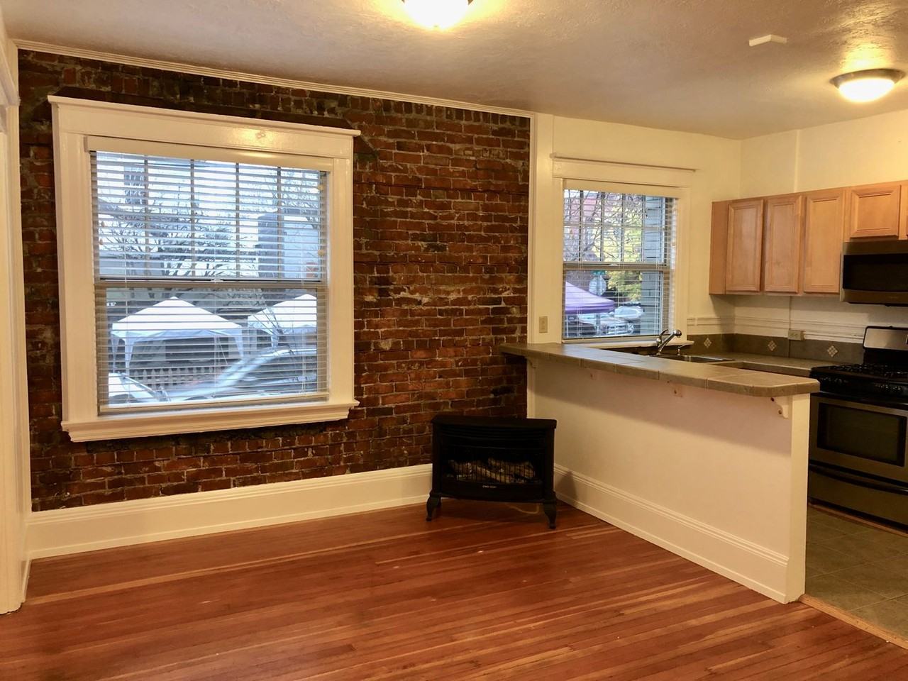 2109 Nw Irving St #104 - Photo 4 of 18