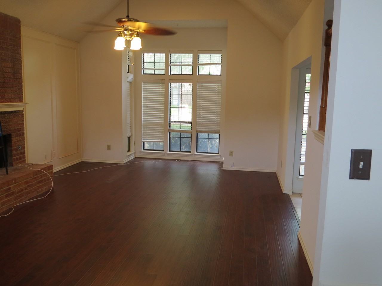 6027 Bent Creek Trl - Photo 5 of 13