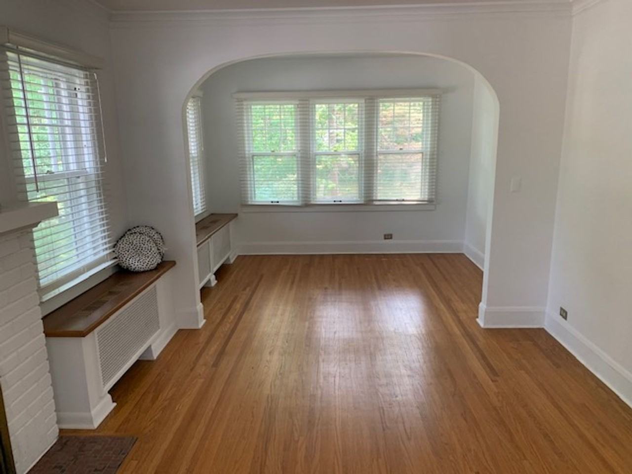 4200 Brookside Ave - Photo 5 of 28