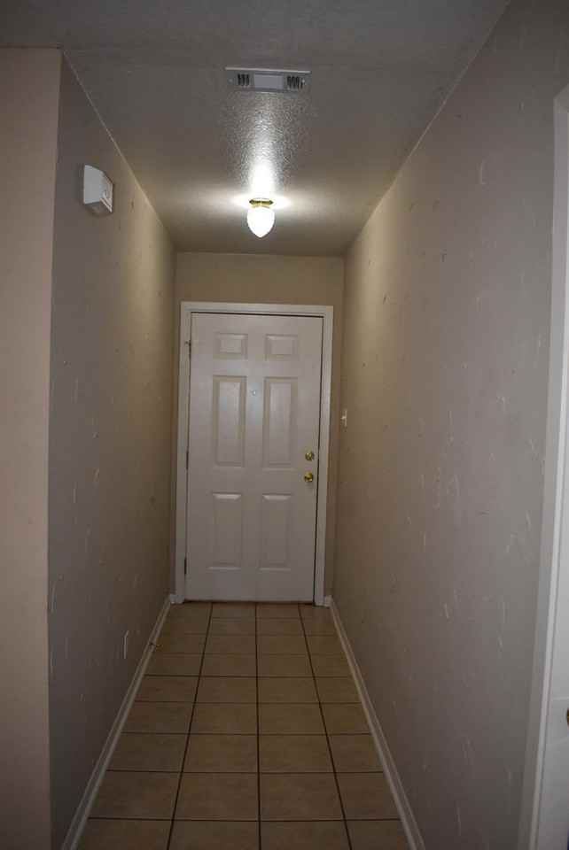 837 Lakeview Dr