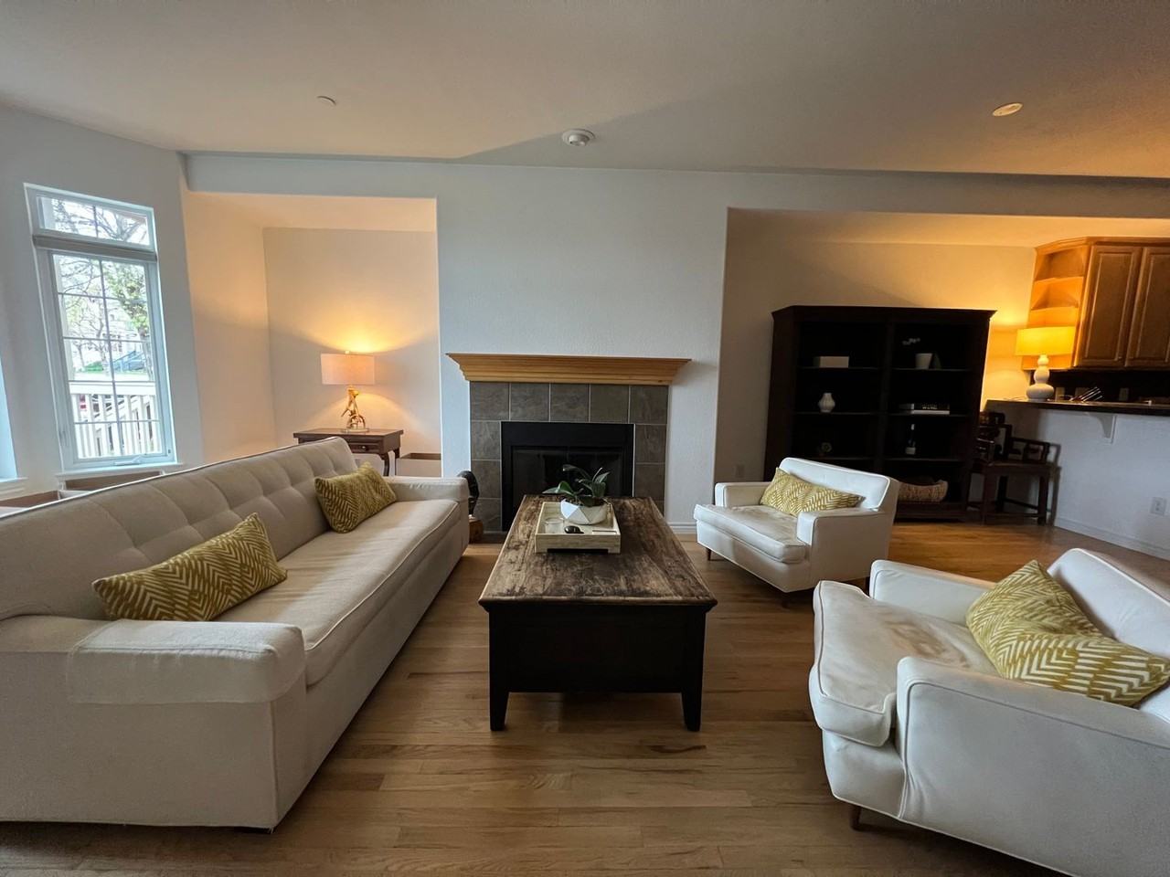 533 Laramie Blvd - Photo 3 of 17