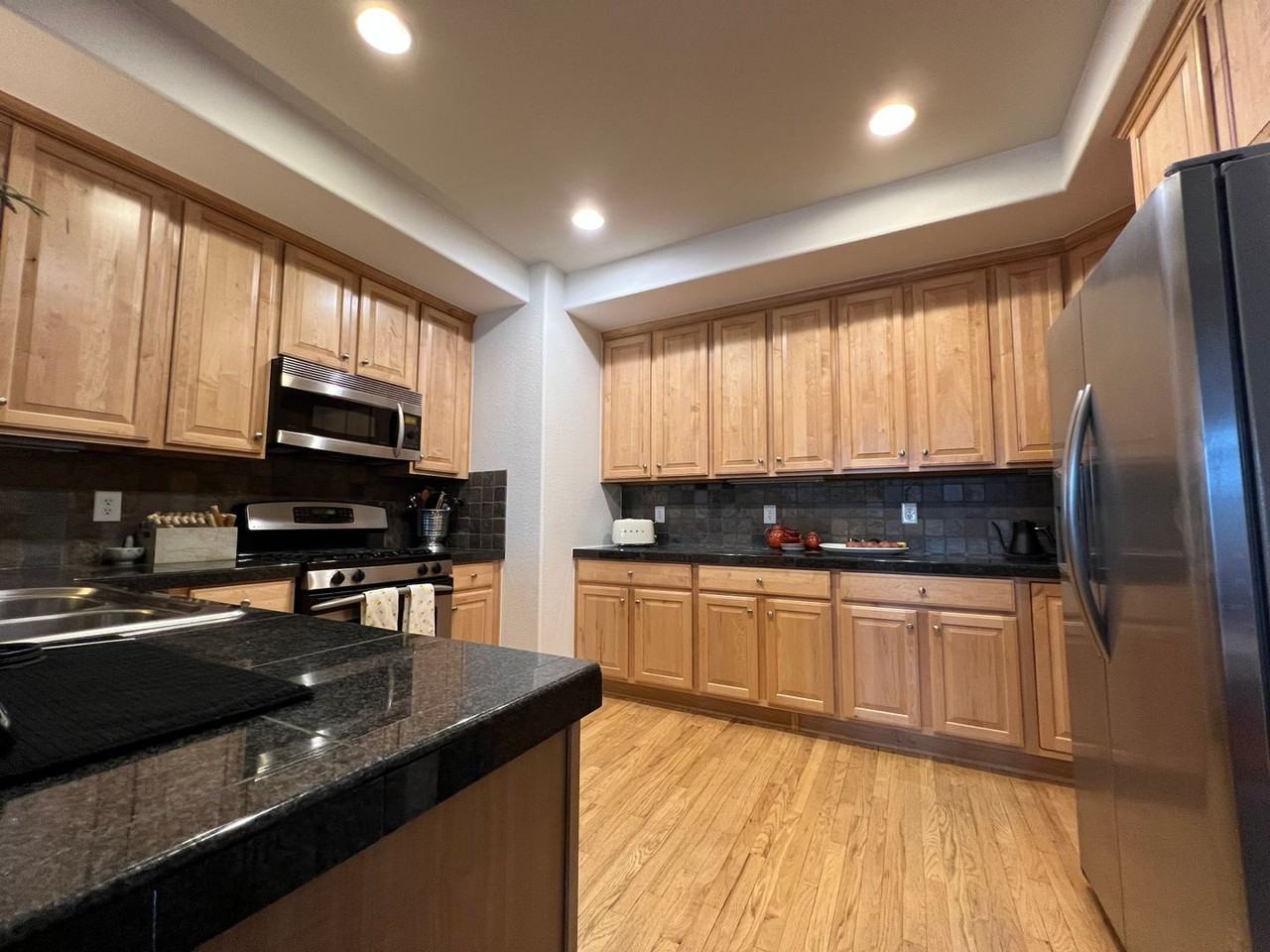 533 Laramie Blvd - Photo 6 of 17