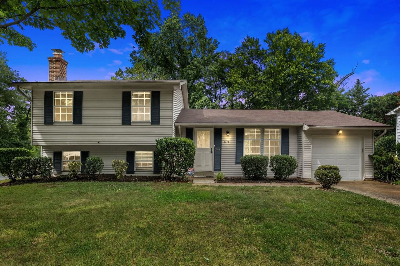 2516 Tabor Ct - Photo 2 of 39