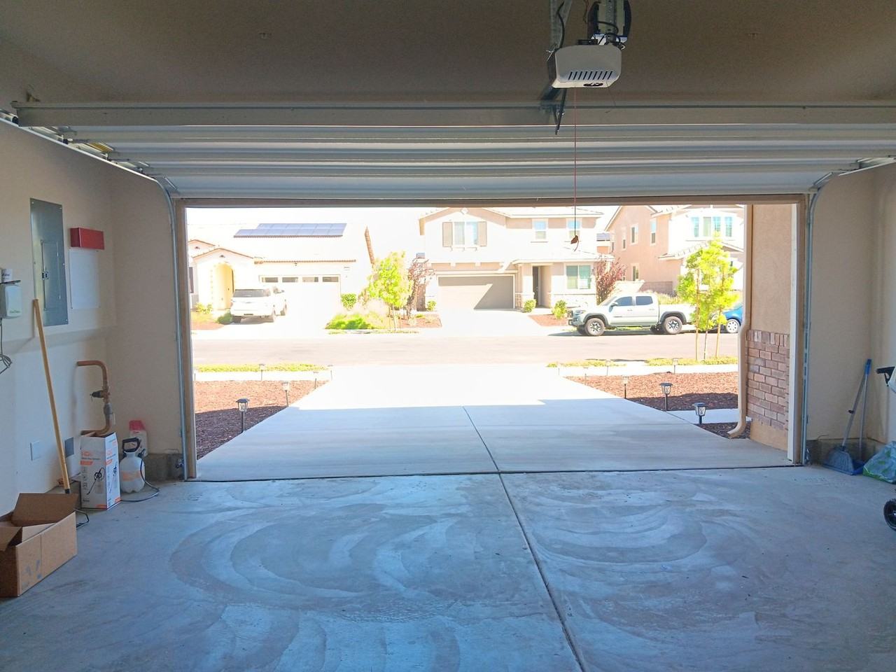 3320 Jack Rabbit Ct - Photo 4 of 9