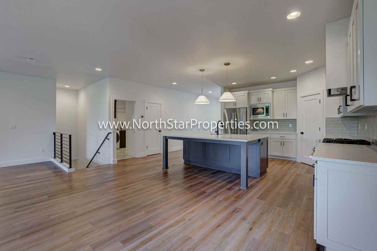 2542 Nw Marken St - Photo 4 of 35