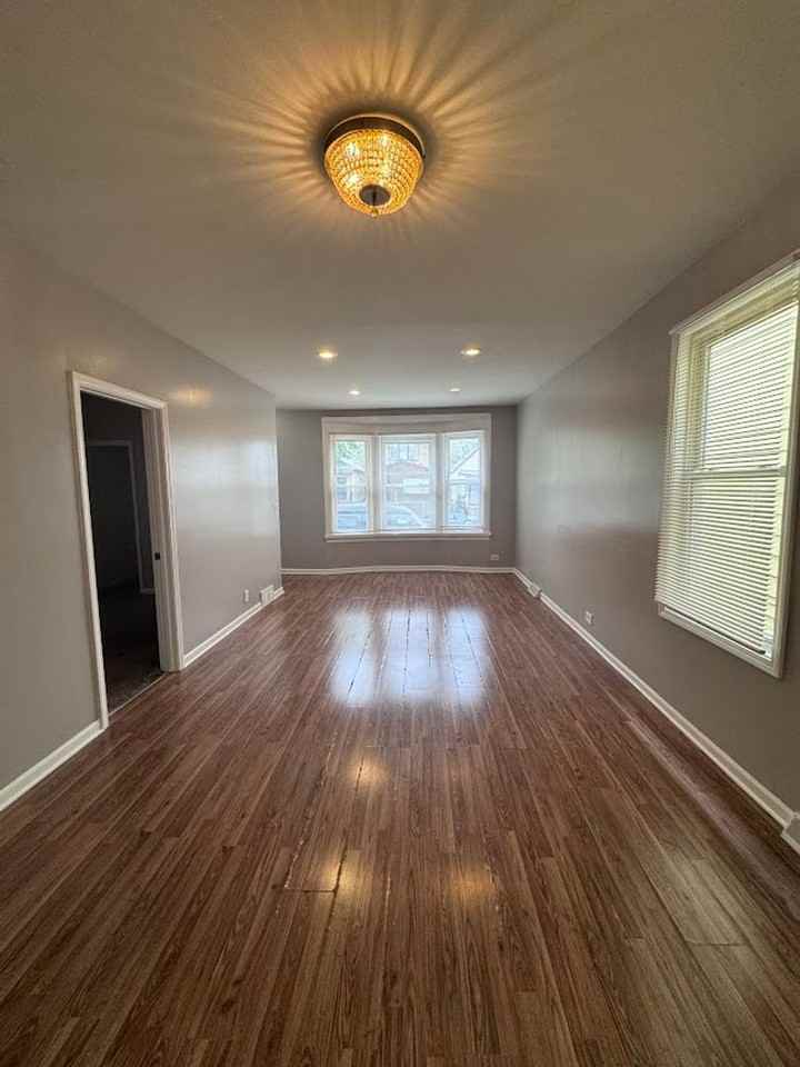 6610 S Seeley Ave - Photo 3 of 13