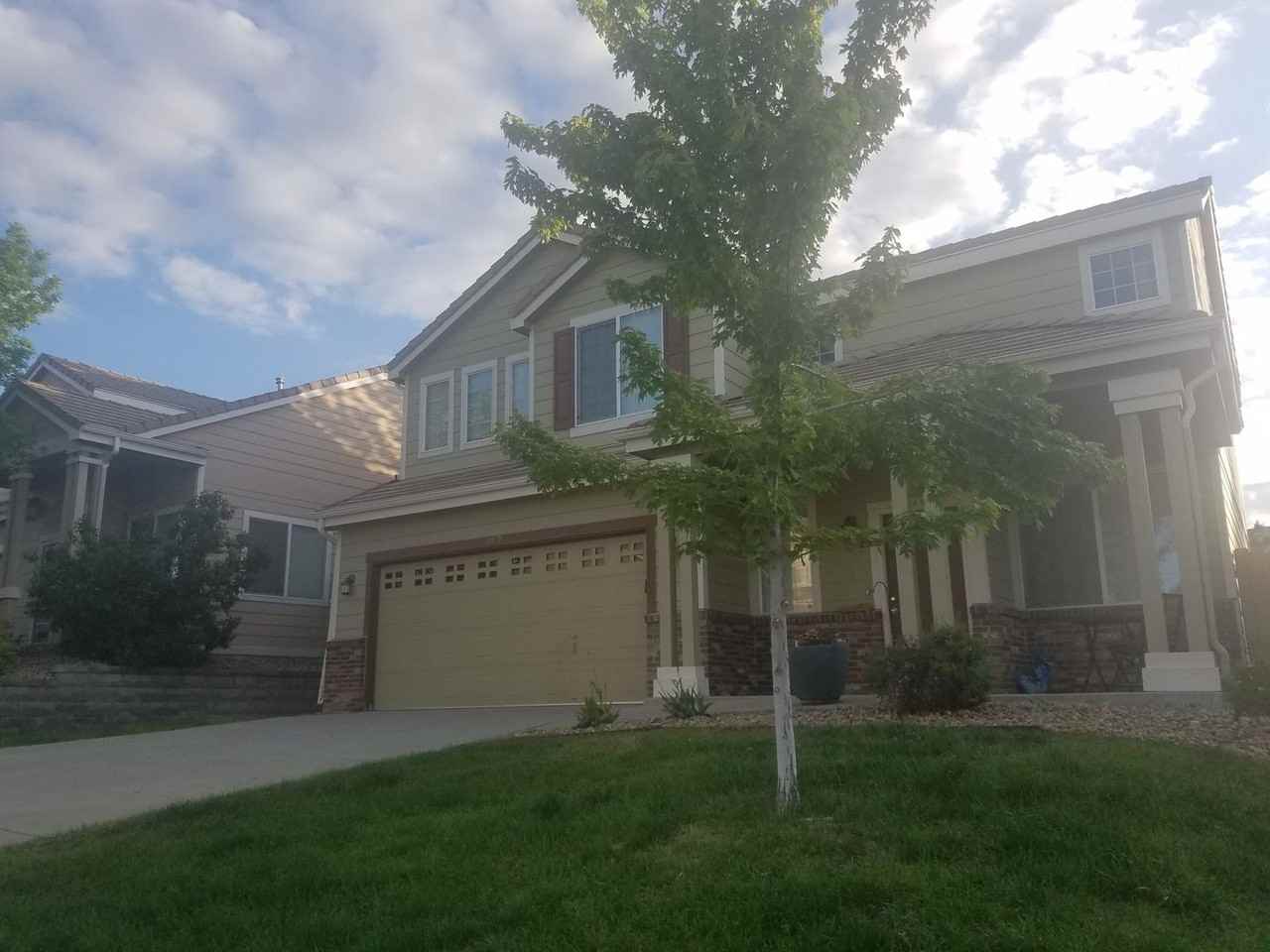 3717 Castle Peak Ave - Photo 3 of 32