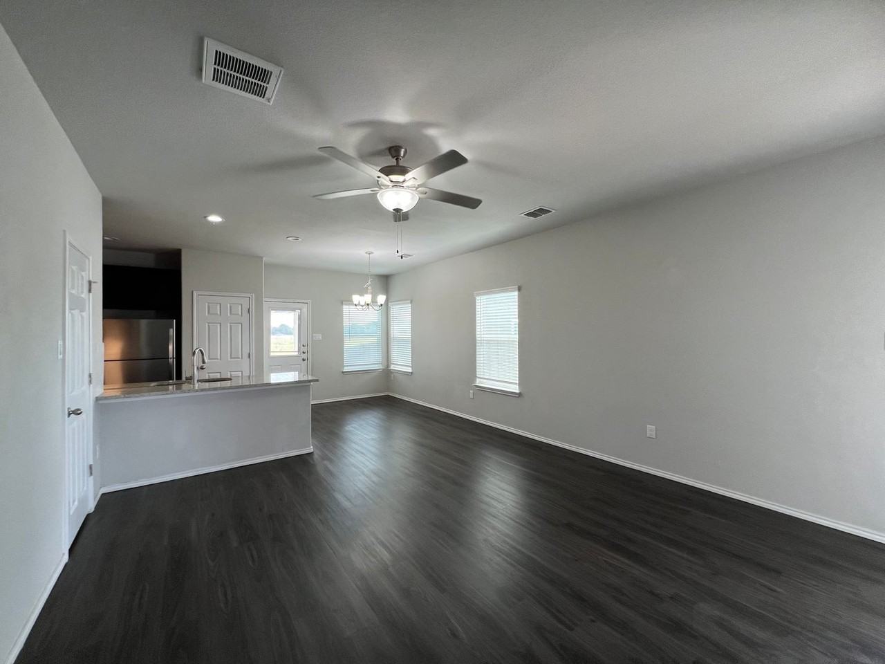 3403 Haylee Grace Pl - Photo 7 of 22