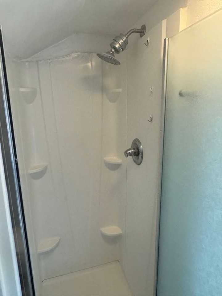 2306 E Mill Plain Blvd - Photo 3 of 48