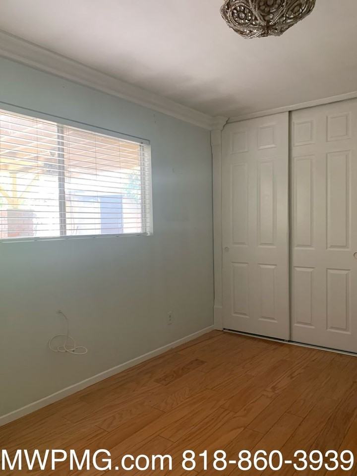 1011 Shadow Ln - Photo 3 of 4