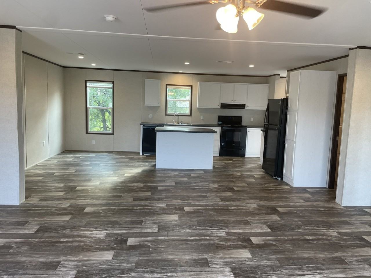 310 Dunn Ct - Photo 2 of 12