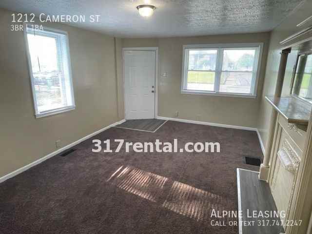 1212 Cameron St - Photo 2 of 7