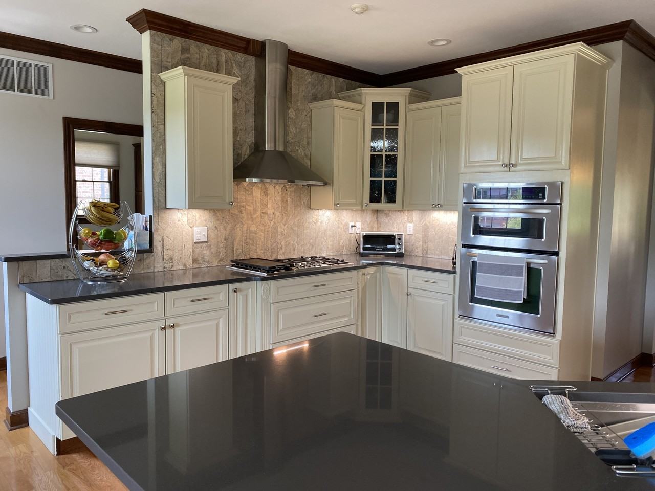 3907 Stone Hollow Ln #NA - Photo 3 of 10