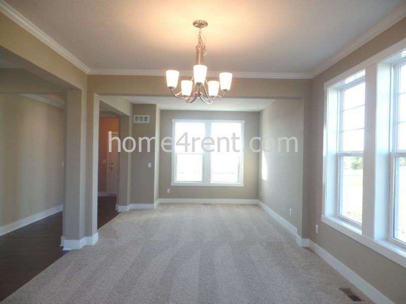 1424 Southwest Cornwall Road - Photo 2 of 24