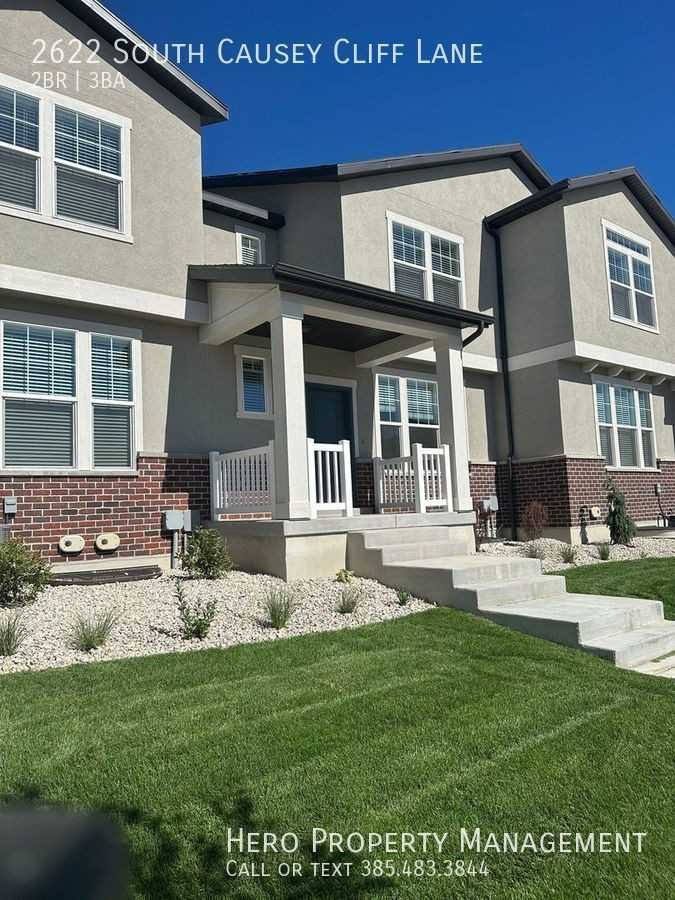 2622 S Causey Cliff Ln - Photo 2 of 21