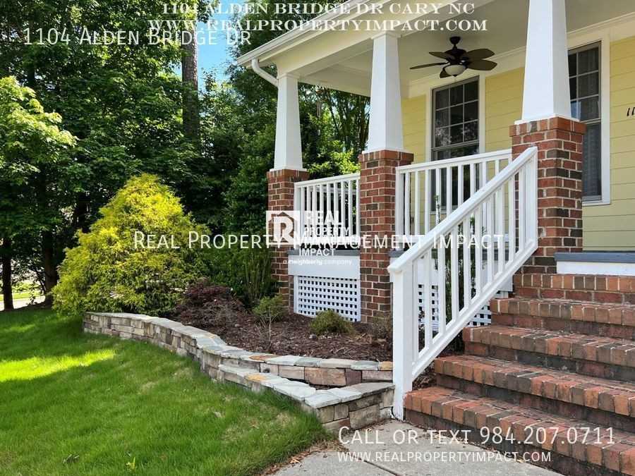 1104 Alden Bridge Dr - Photo 6 of 34