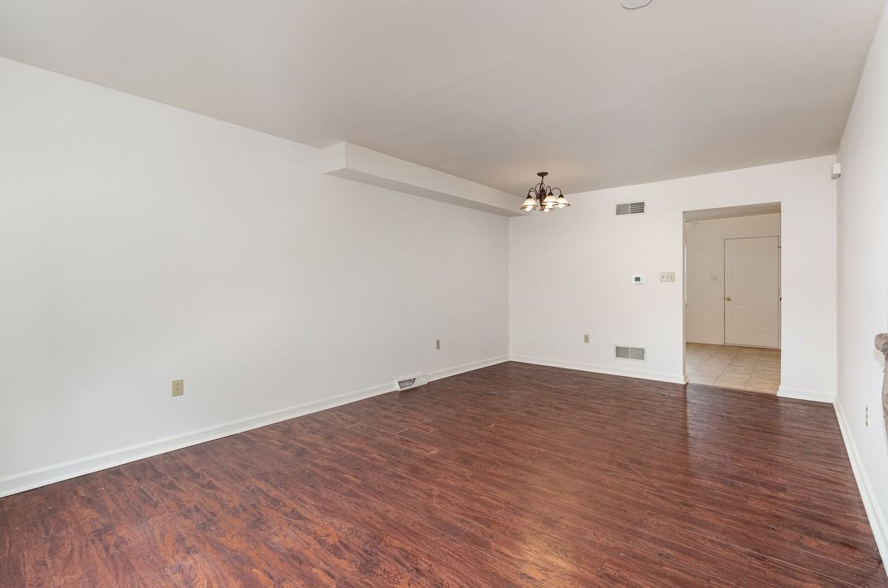 767 Old Silver Spring Rd - Photo 4 of 29