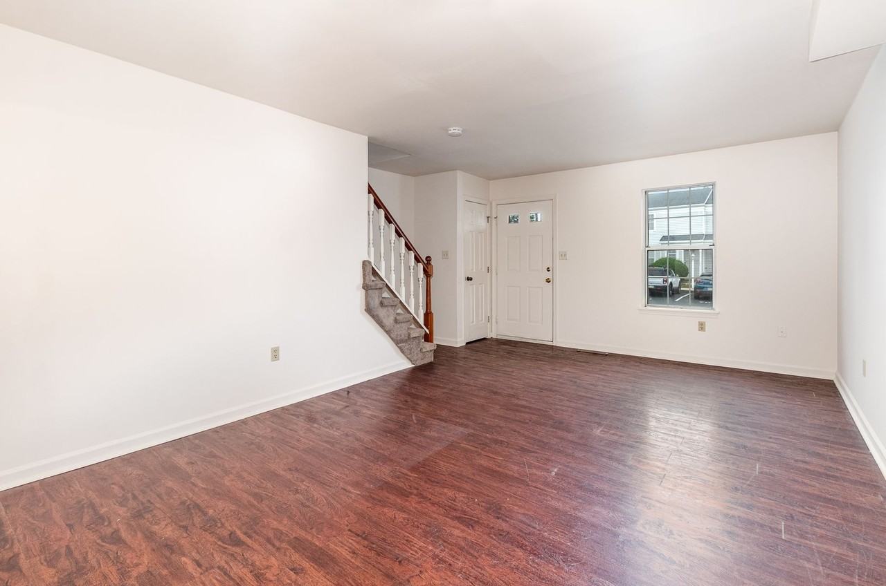 767 Old Silver Spring Rd - Photo 5 of 29