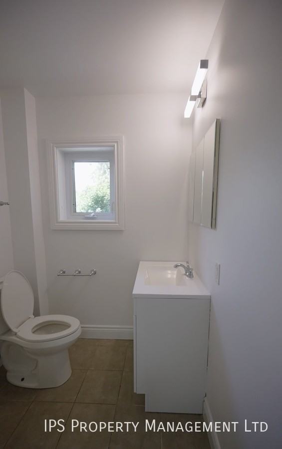 264 Coleman St - Photo 3 of 6