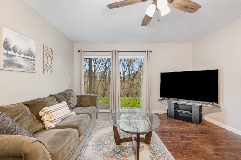 1632 Ashley Ct - Photo 3 of 17