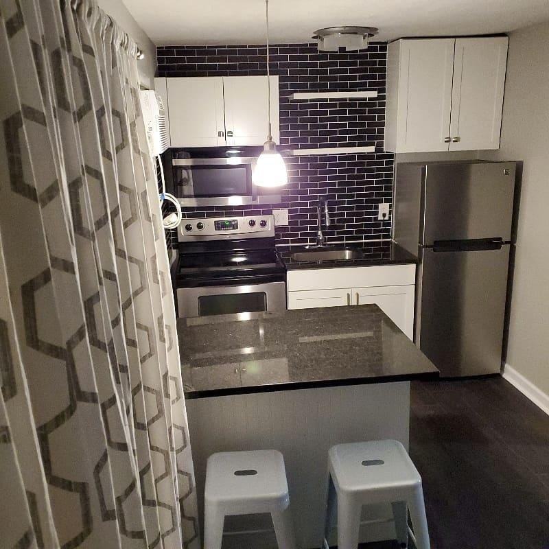 421 College Avenue, Unit 105 - Photo 3 of 6