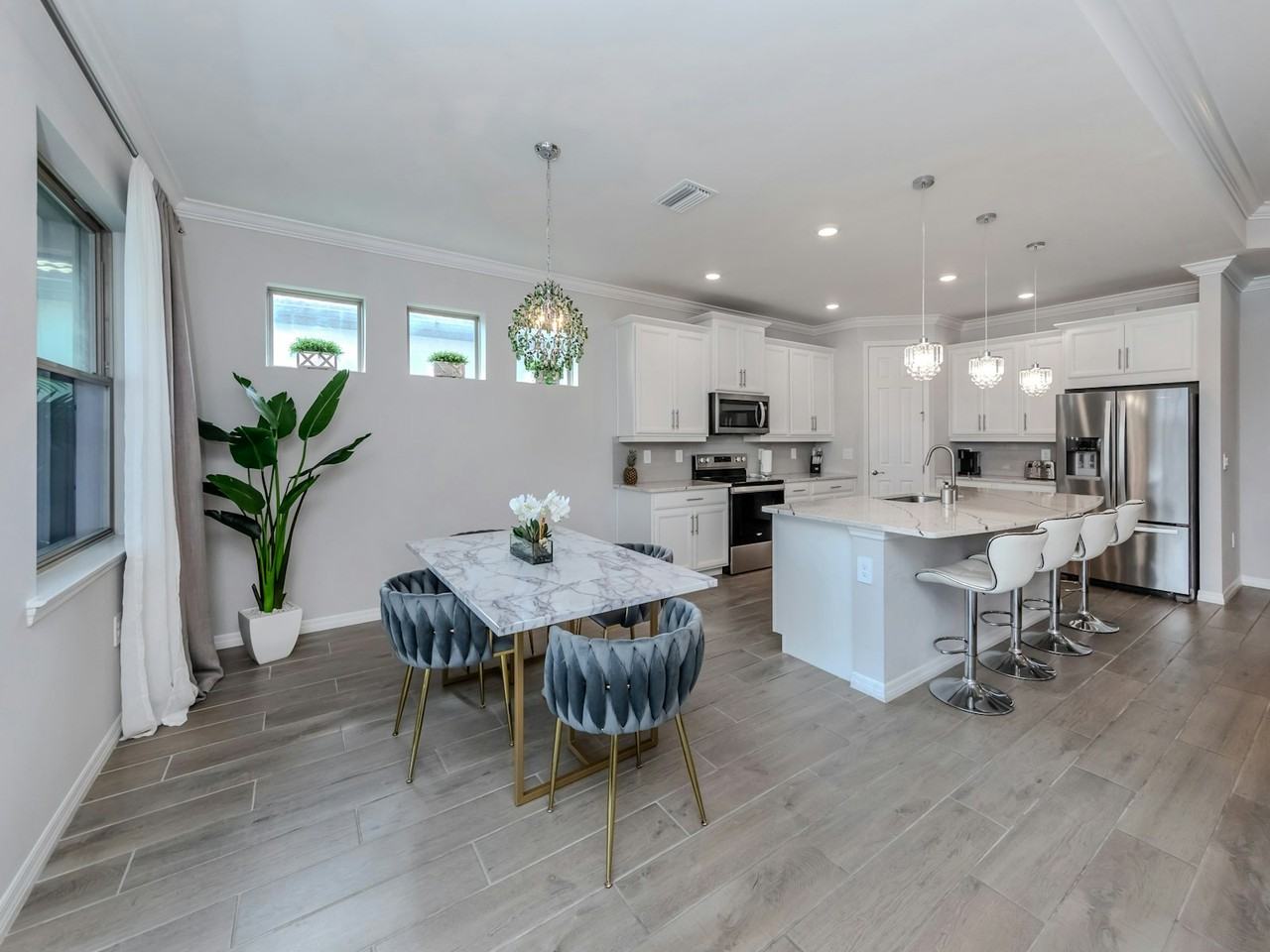 544 Maraviya Boulevard - Photo 6 of 31