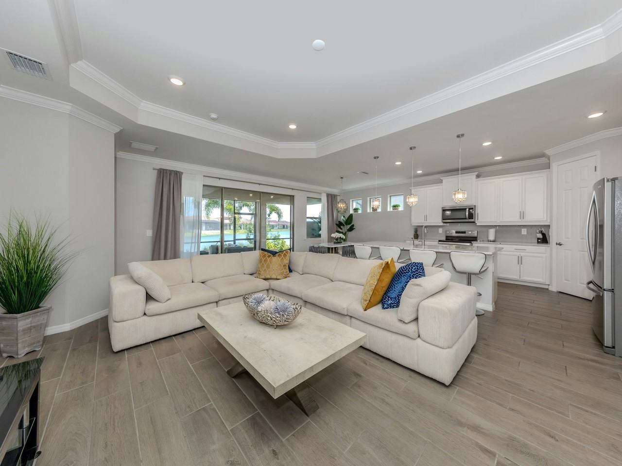 544 Maraviya Boulevard - Photo 7 of 31