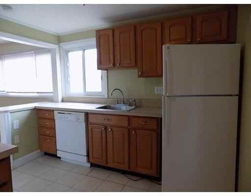 439 Gifford St - Photo 2 of 15