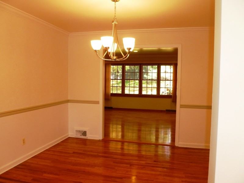 21 Spier Dr - Photo 3 of 17