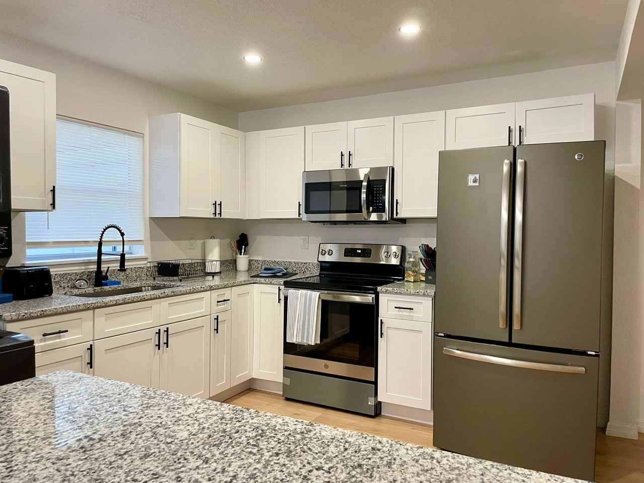 Oconee Street - Photo 2 of 18