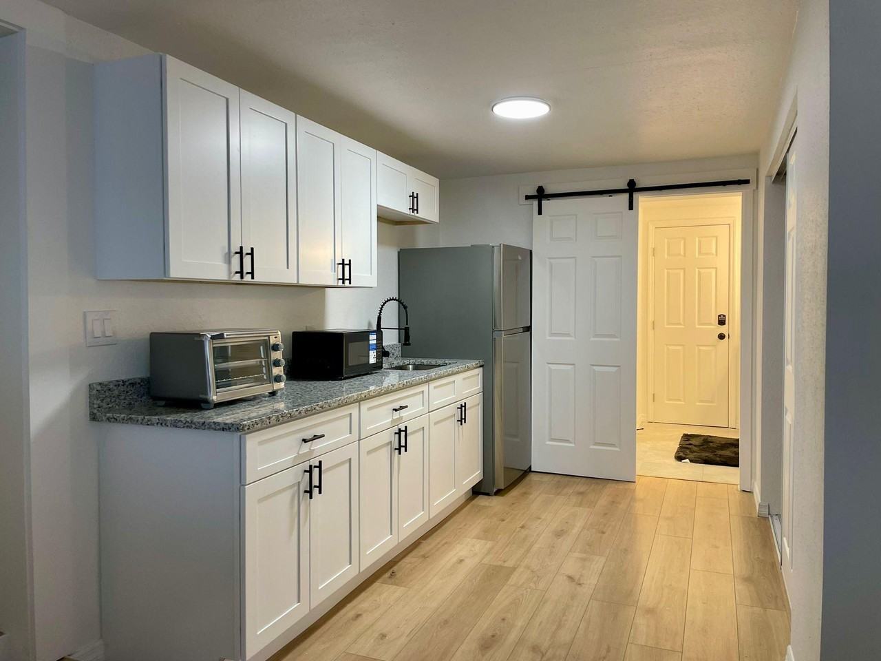 Oconee Street - Photo 4 of 18