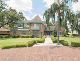 featured image of 3812 Neuhaus Dr