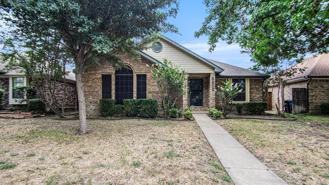6908 Bentley Ave - Photo 1 of 1