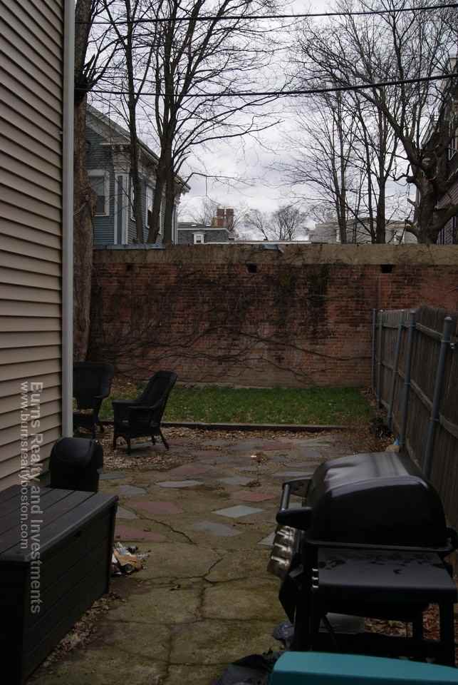 666 E 5th St #1 - Photo 6 of 11