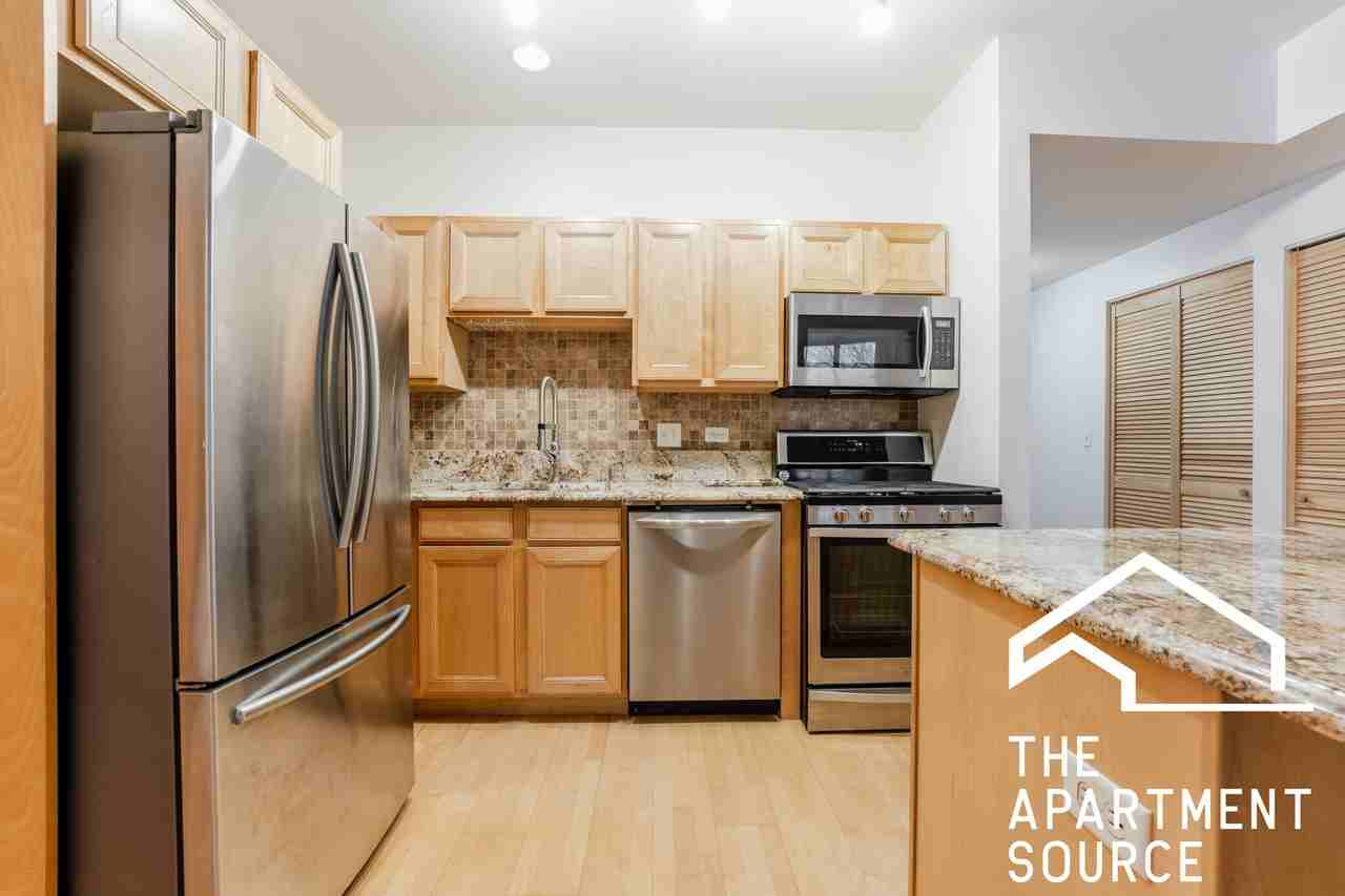 2951 N Clybourn Ave #307