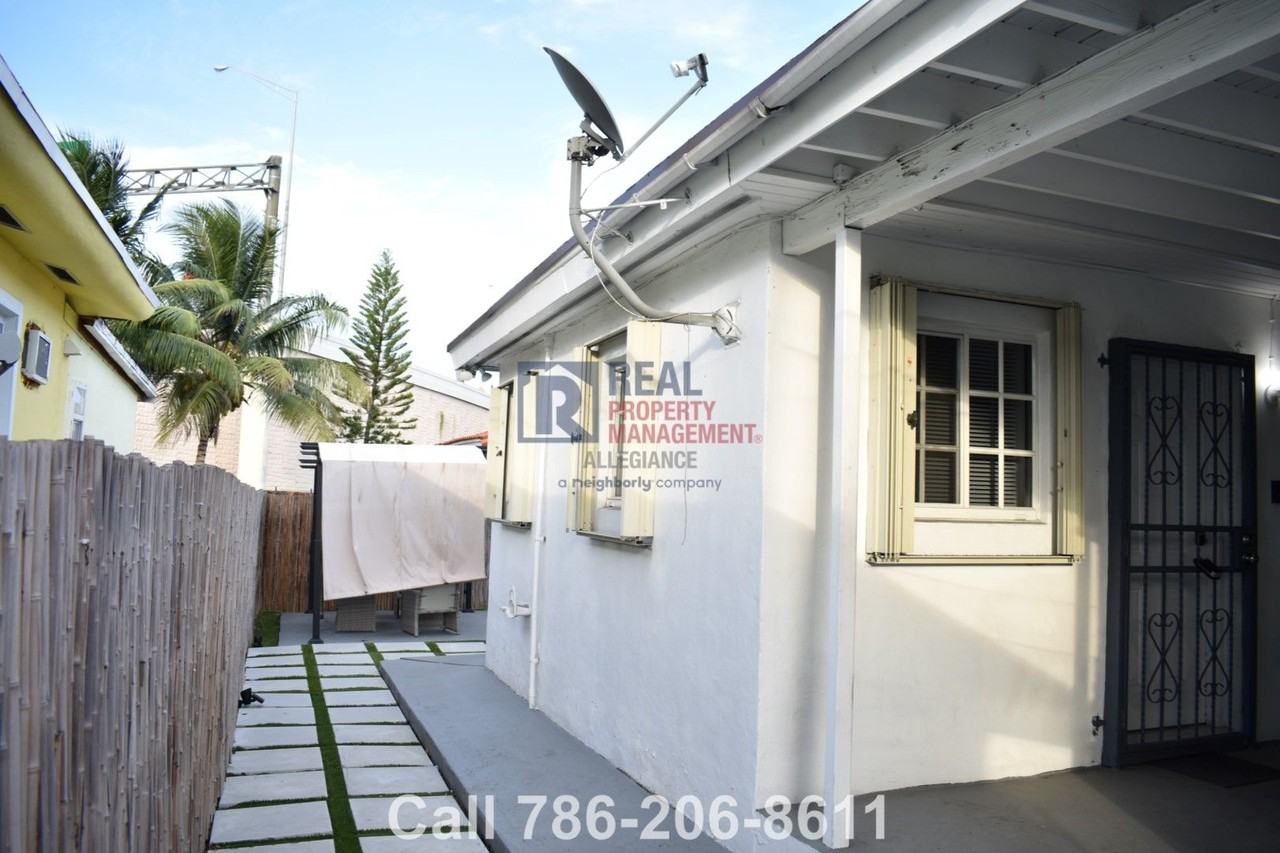 1011 NW 23rd Avenue - Photo 2 of 37