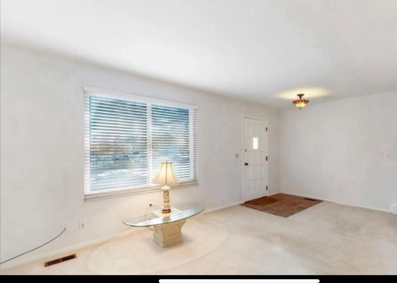 223 Holman Way - Photo 2 of 10