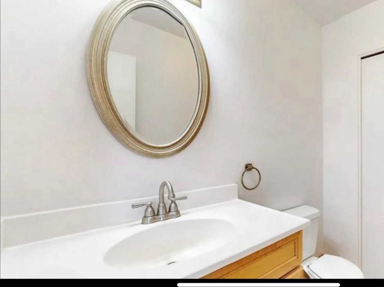 223 Holman Way - Photo 3 of 10