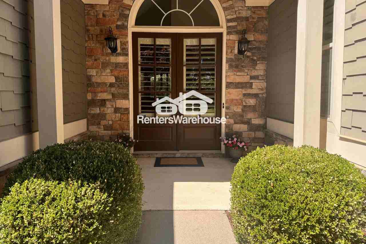 207 Towering Peaks - Photo 2 of 38