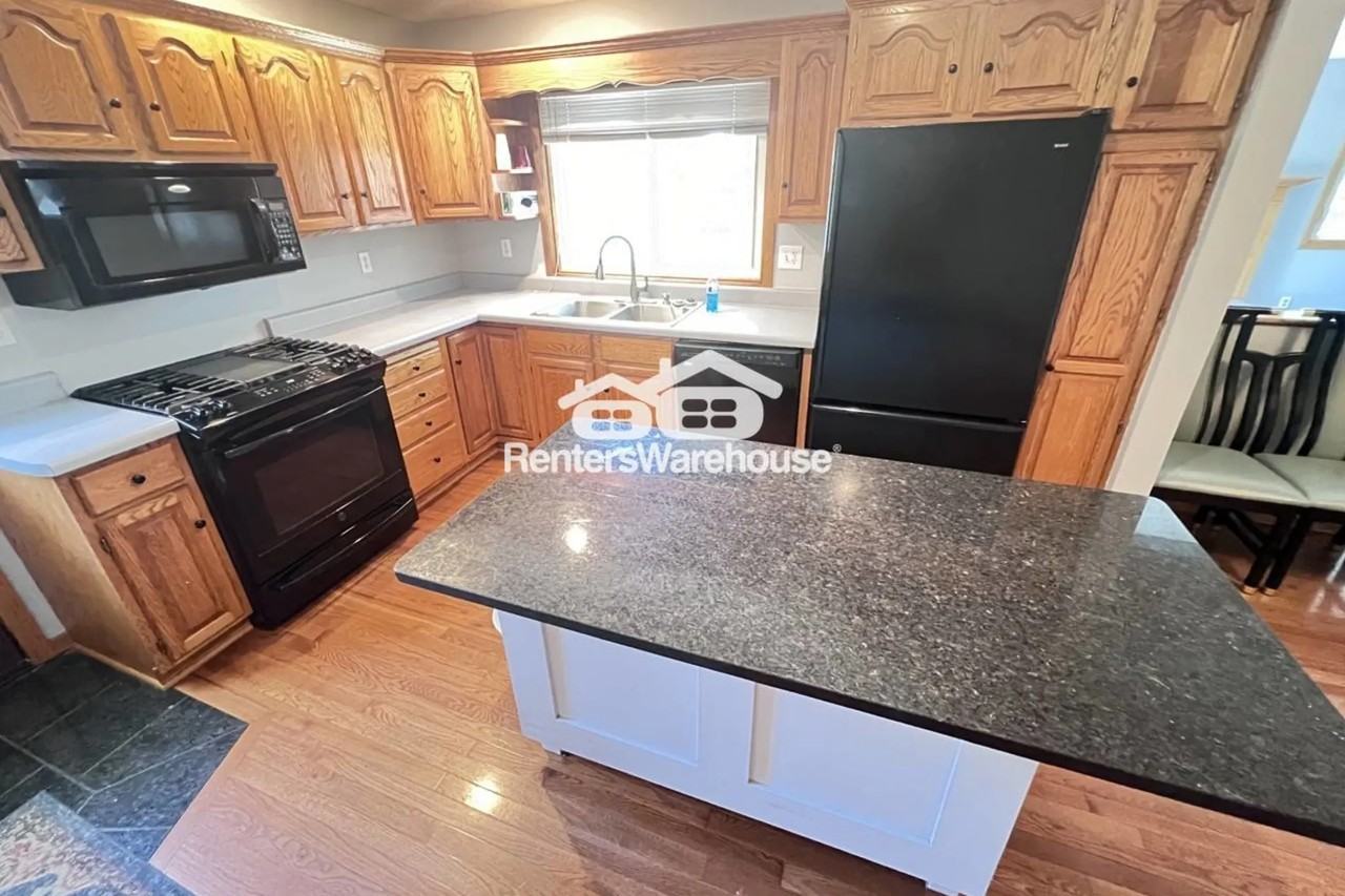 4265 Rahn Rd - Photo 2 of 20