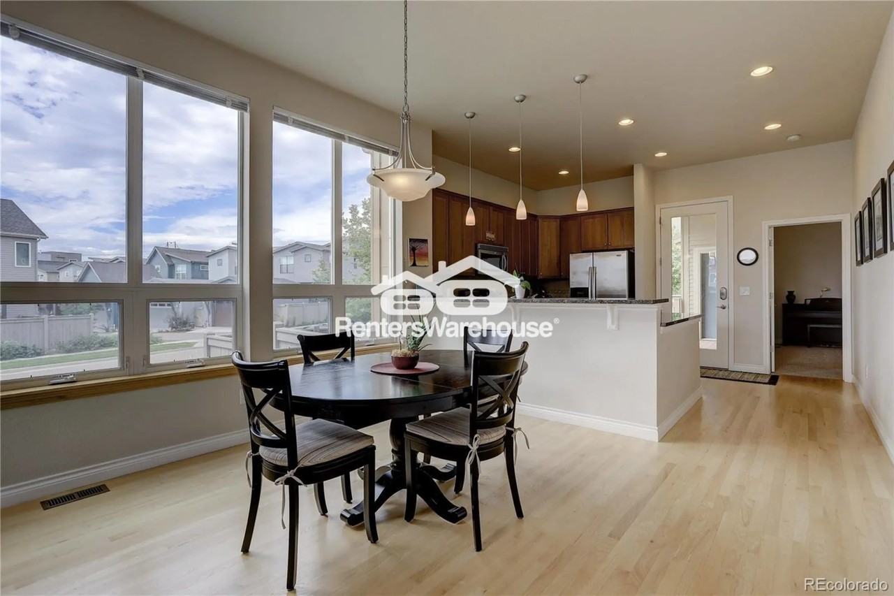 2235 E Hecla Dr - Photo 3 of 23