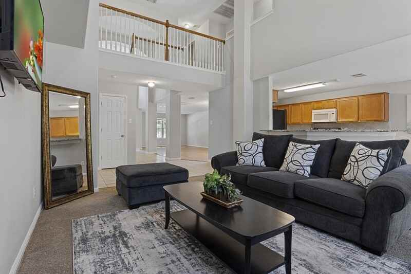 3915 Bonnie Ln - Photo 2 of 11