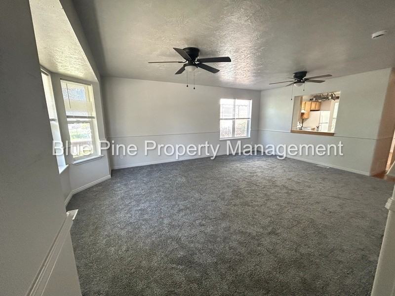 648 E Poplar St - Photo 2 of 18