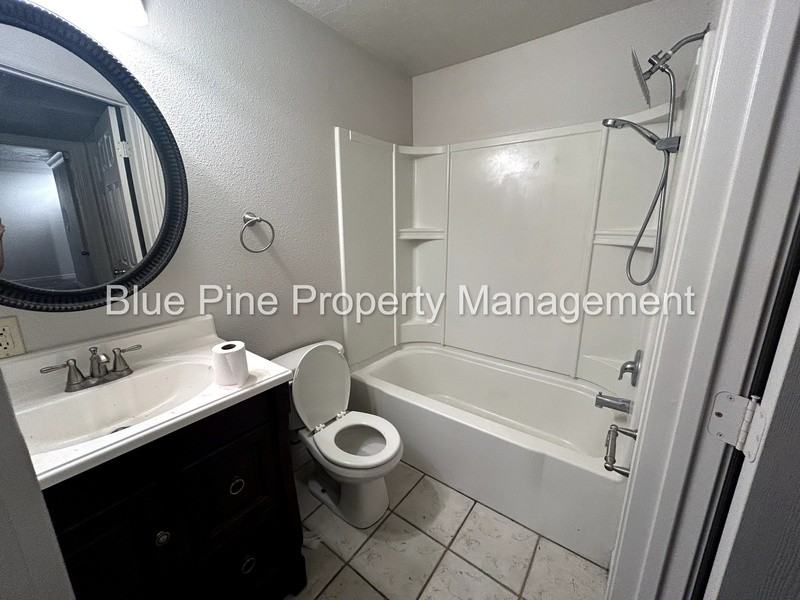 648 E Poplar St - Photo 6 of 18