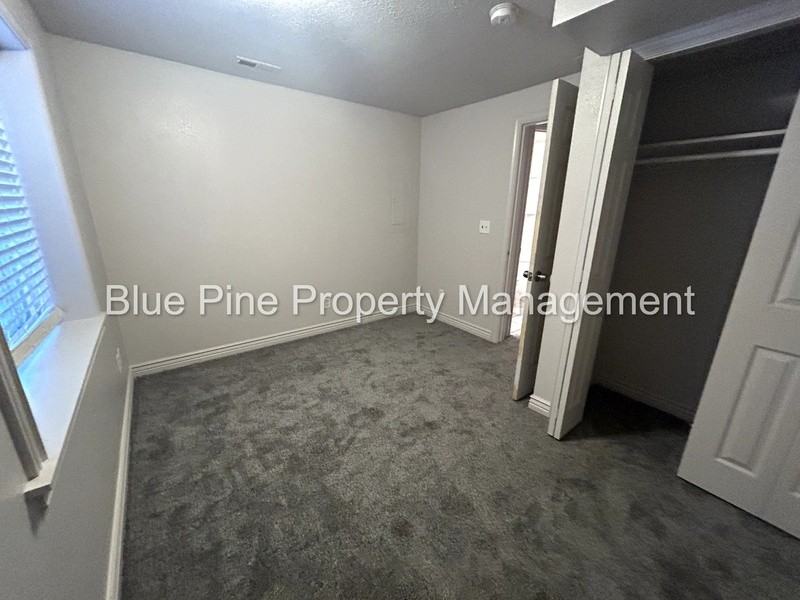 648 E Poplar St - Photo 7 of 18